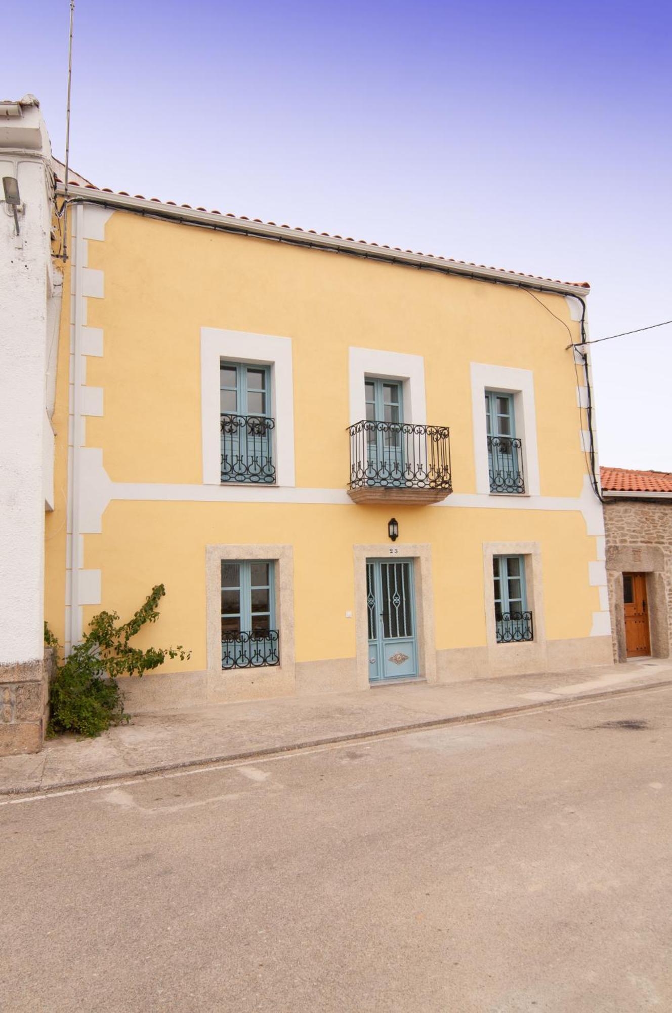 Casa Amarilla Arribes Villa Cerezal de Penahorcada Exterior photo
